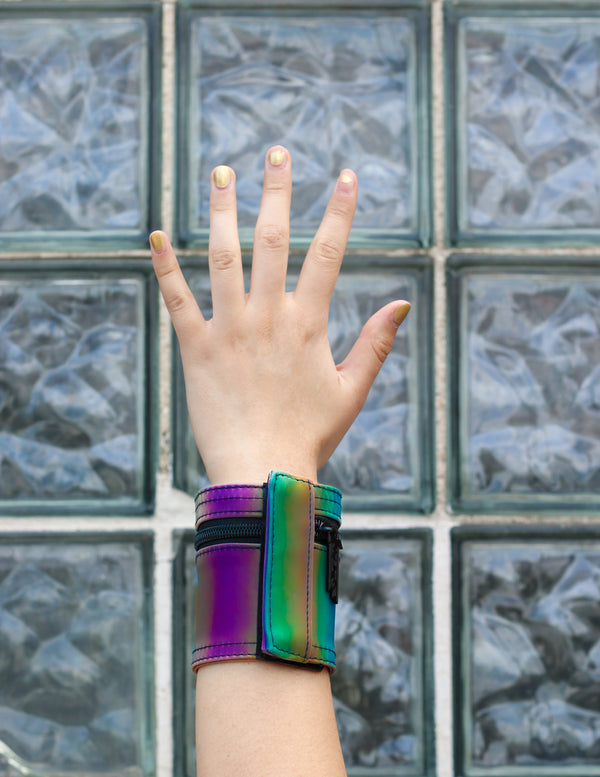 80621: 80's Wrist Wallet | Reflective Rainbow
