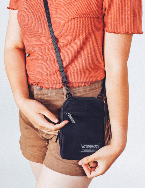 88701: Slim Shady Bag | Vegan Black