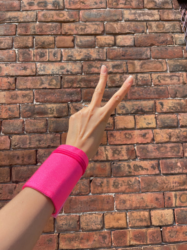80617: 80's Wrist Wallet | Neon Pink