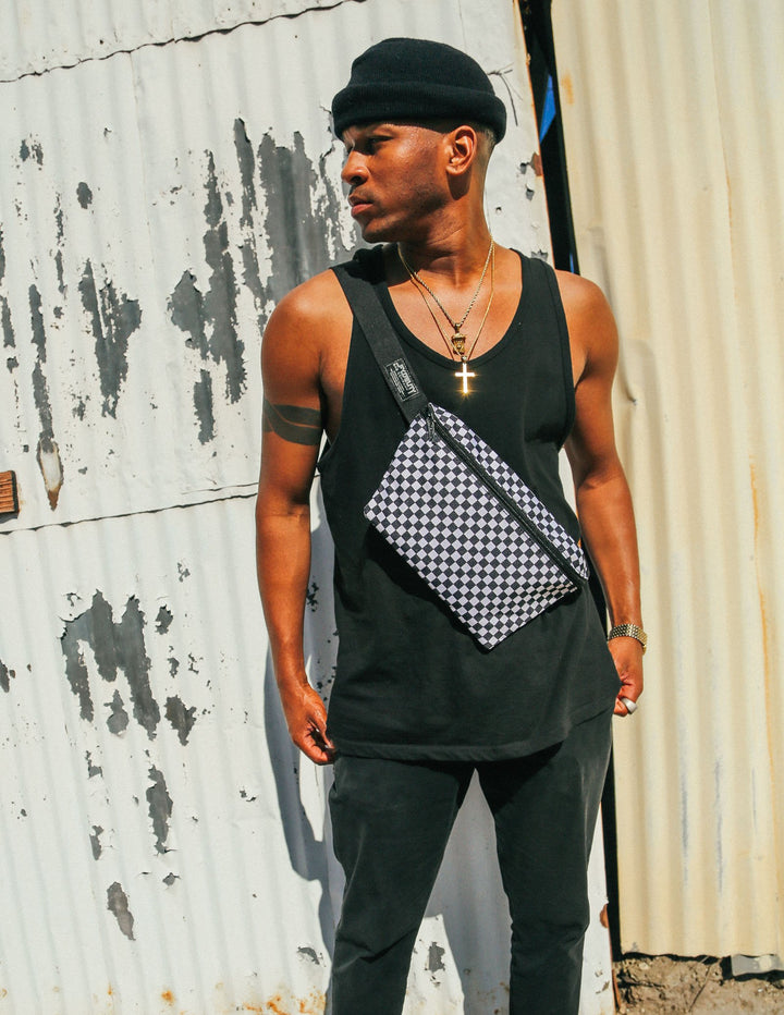 81455: FYDELITY- XL Ultra-Slim Fanny Pack: INDY Check Black