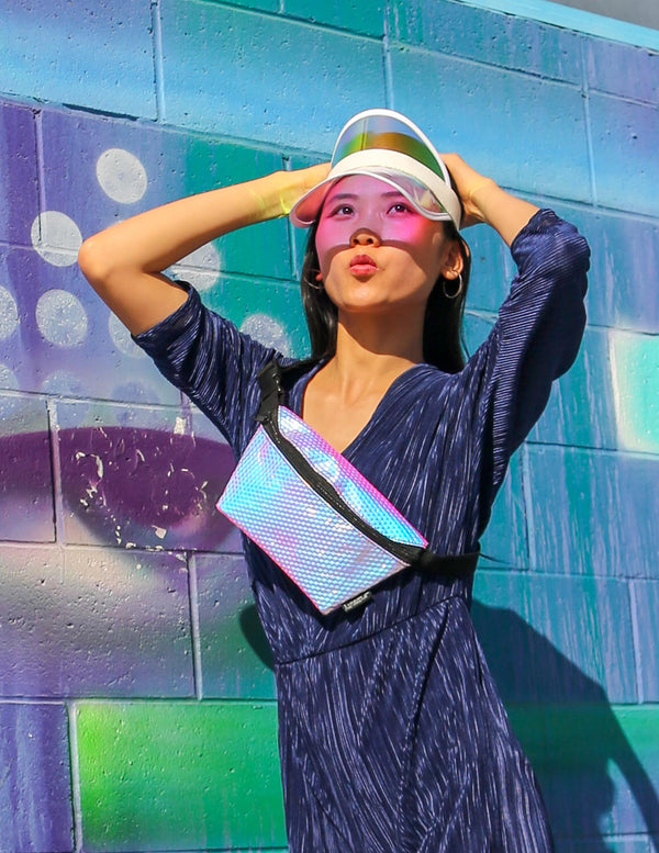 83228: Fanny Pack |Ultra Slim| Interplanetary Aura Silver