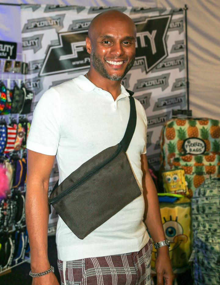 81401: FYDELITY- XL Ultra-Slim Fanny Pack: DAILY Black